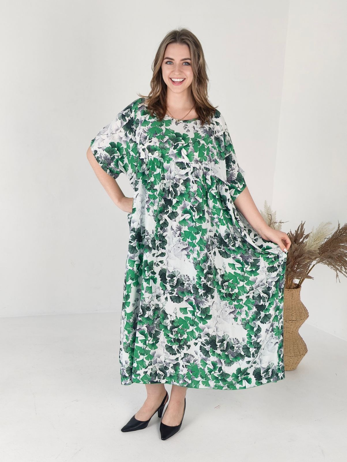 Жіноча сукня Saimeiqi зі штапелю, біла з листями, one size (1312-21)